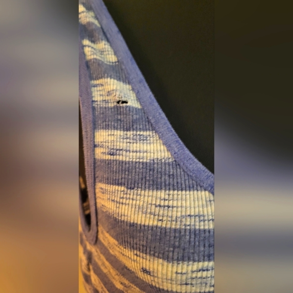 Casual Purple & Gray Striped‎ Women's Tank Top (Size L) - Picture 11 of 11
